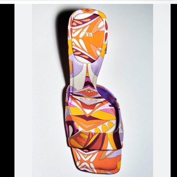 ZARA Printed Heels - Picture 3 of 4